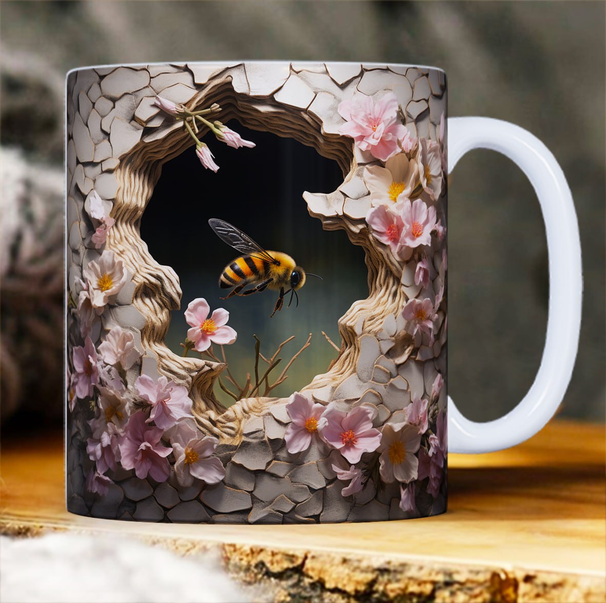 Taza con diseño de abeja y flores