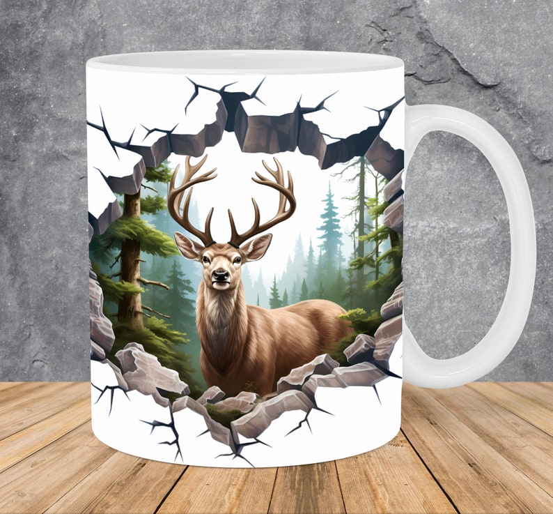 Taza ciervo en bosque