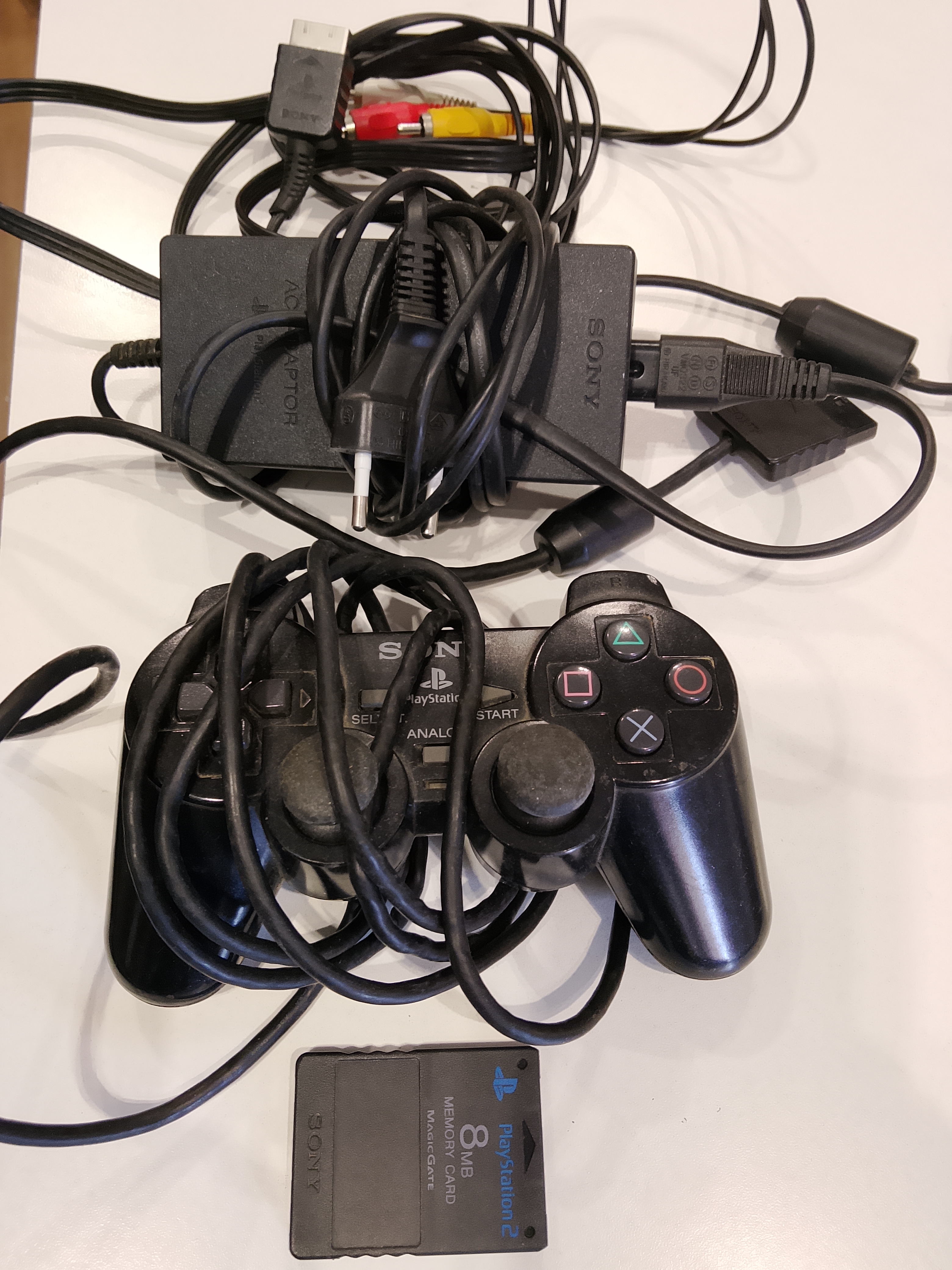 Controller PlayStation 2 con accessori