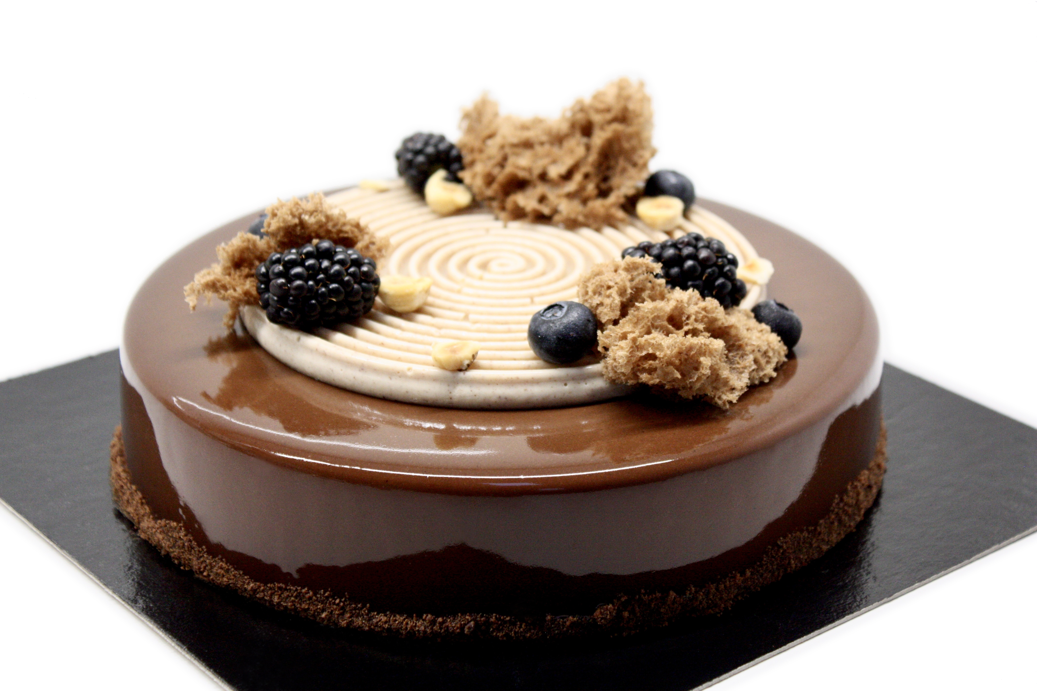 ŠOKOLADO - LAZDYNO RIEŠUTŲ