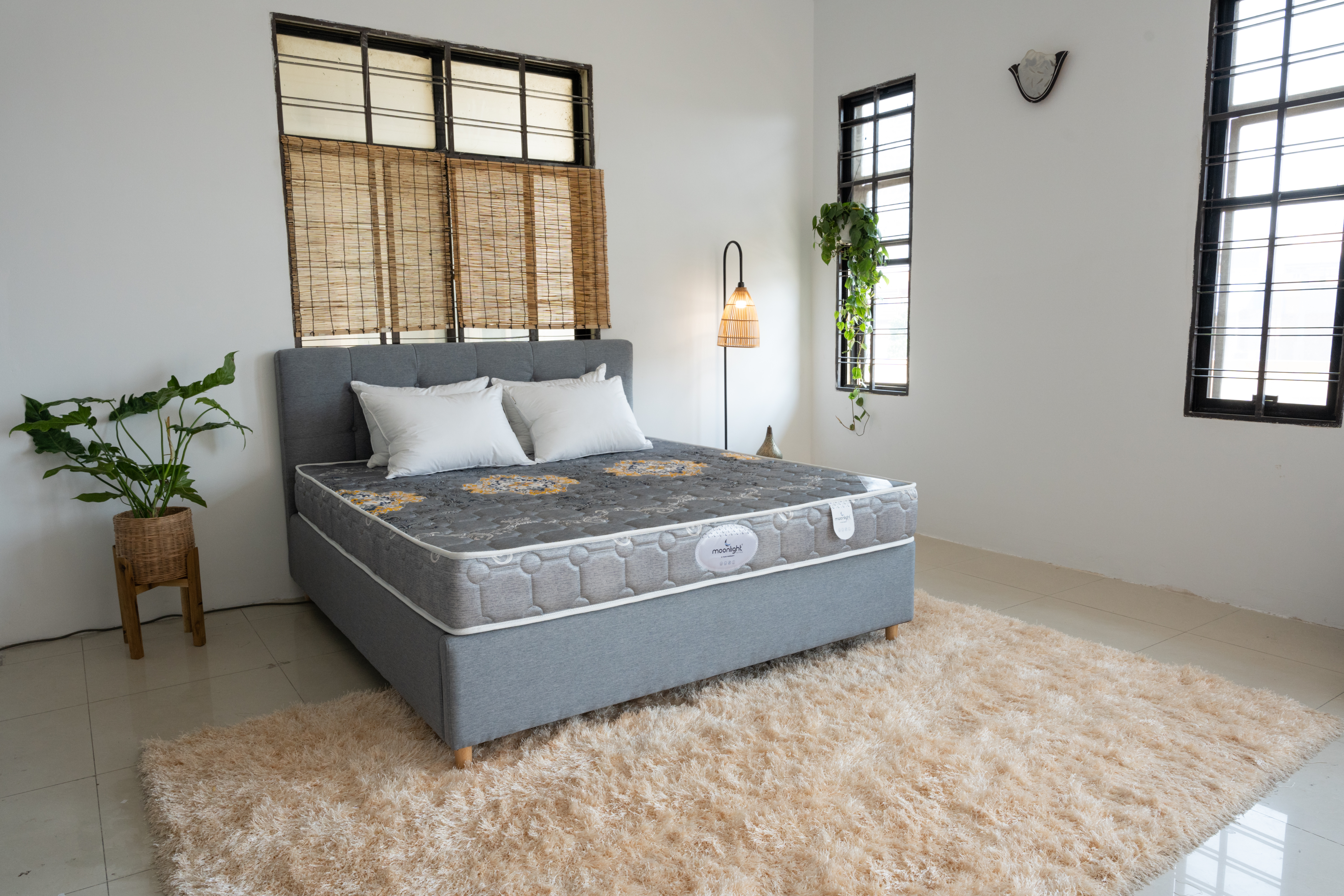 Moonlight Silver Foam