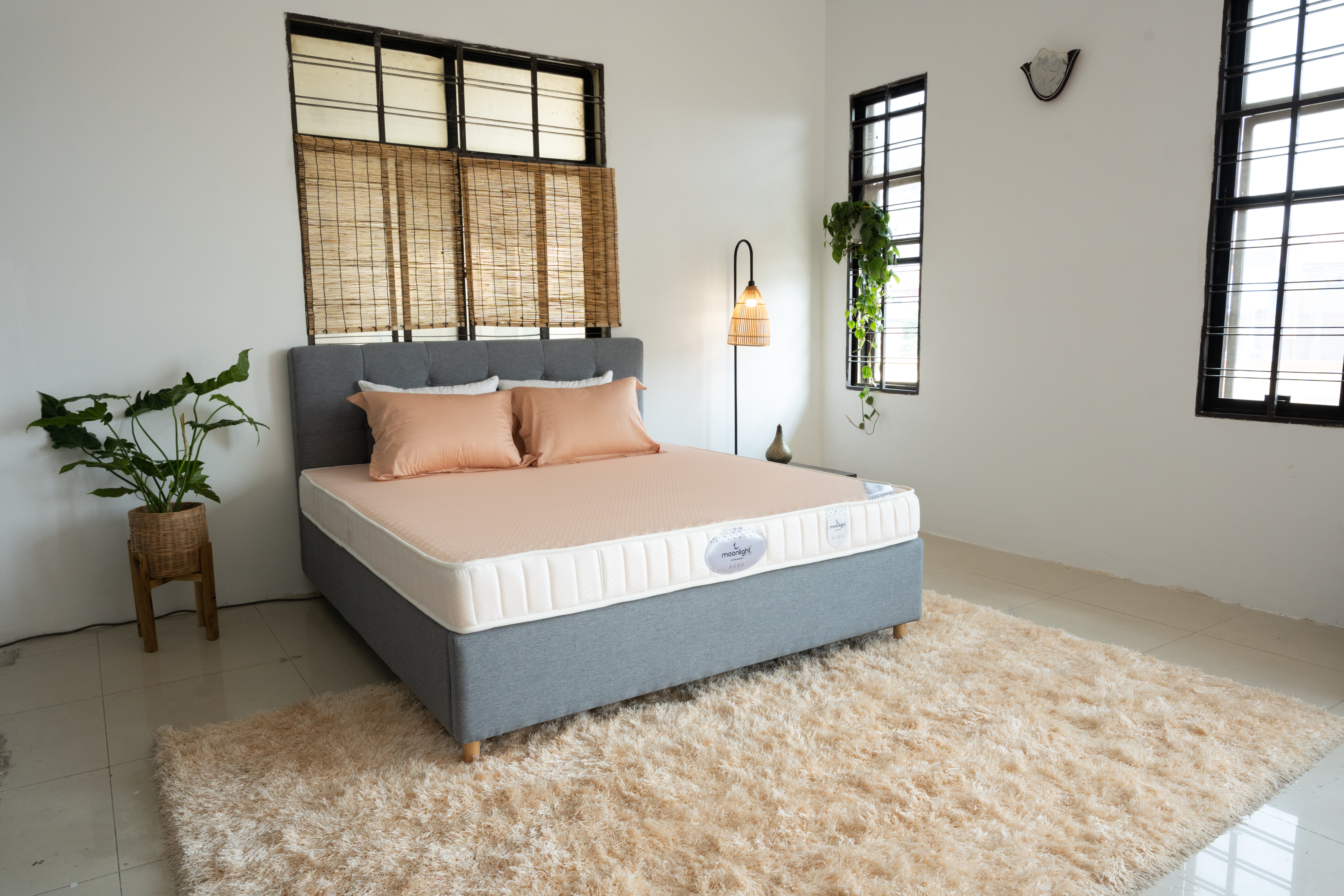 Moonlight Silver Foam