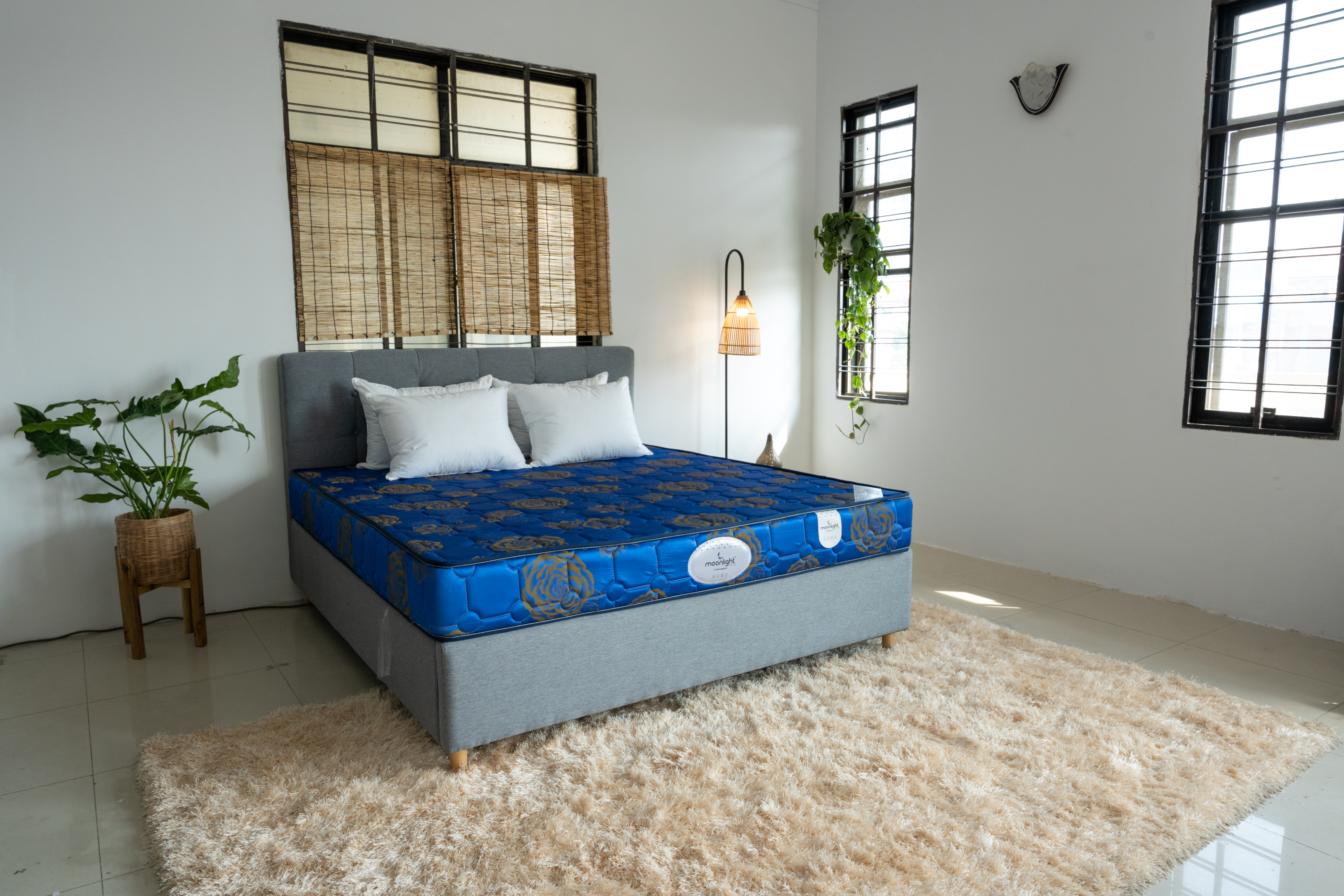 Moonlight Silver Foam