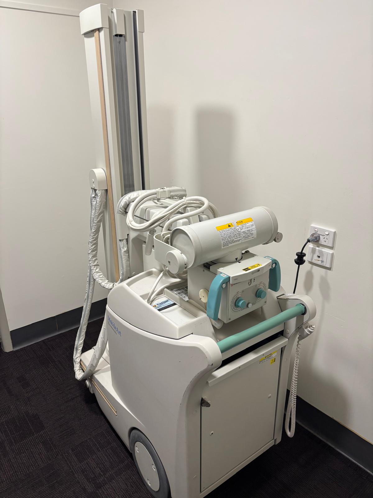 Shimadzu MobileArt Plus MUX-100H Mobile X-Ray System