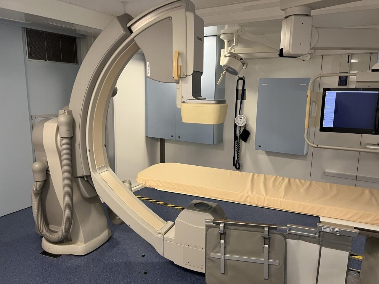 Philips Allura Xper FD10 Cath Angiography System