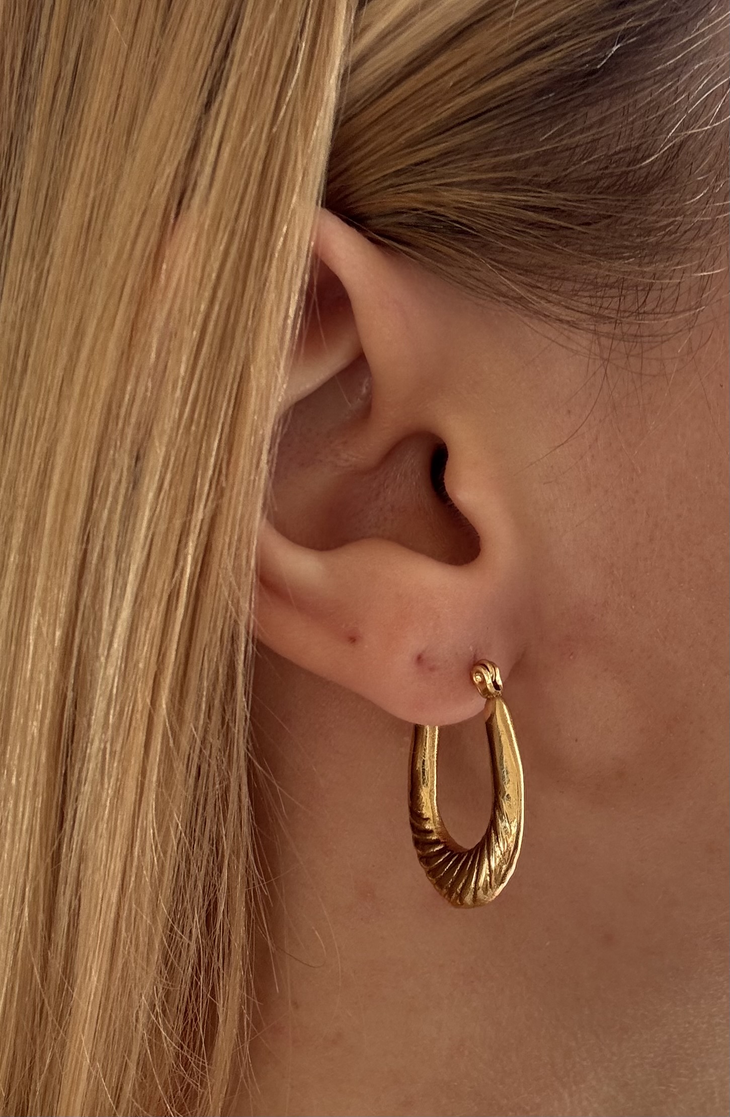 Créole Élégance Twistée Or 18k 