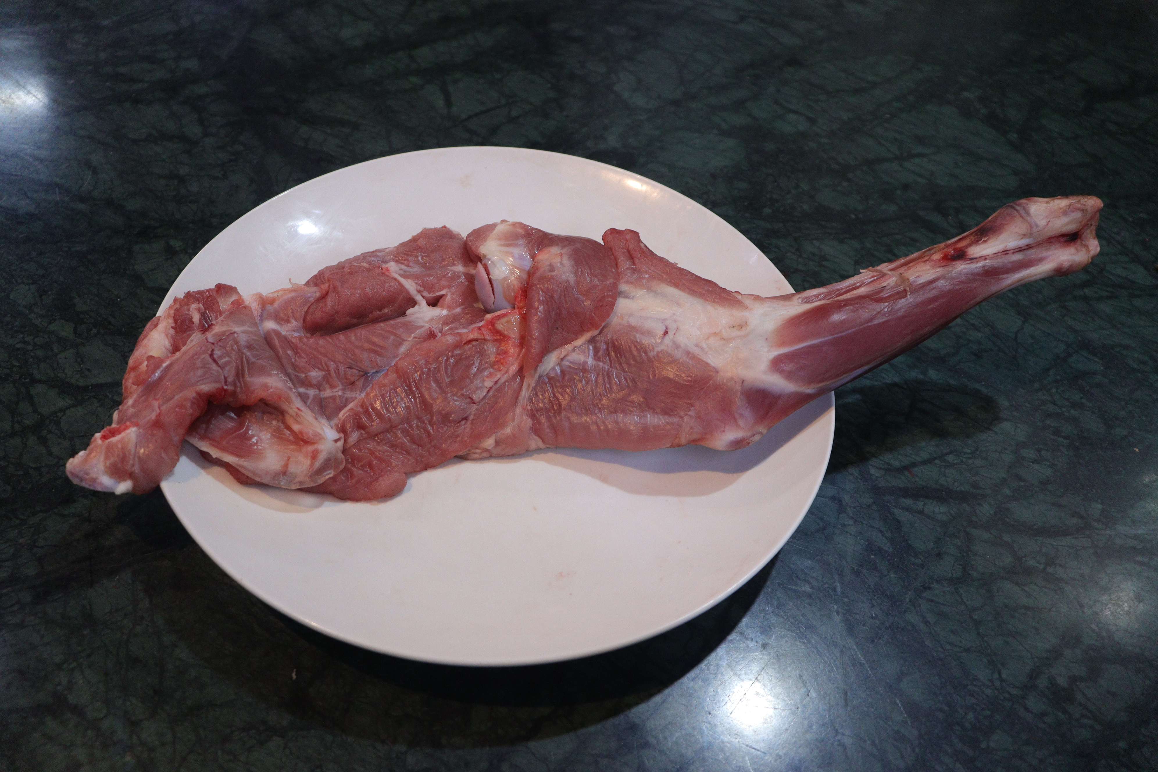 fresh mutton shoulder