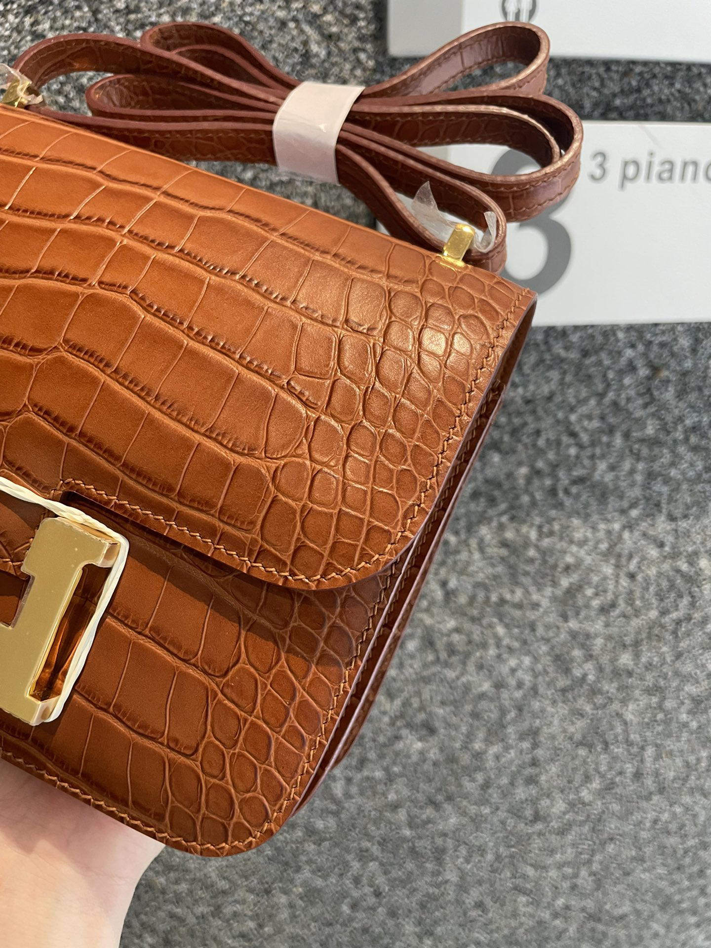 Hermès Constance 18cm Brown Crocodile Pattern