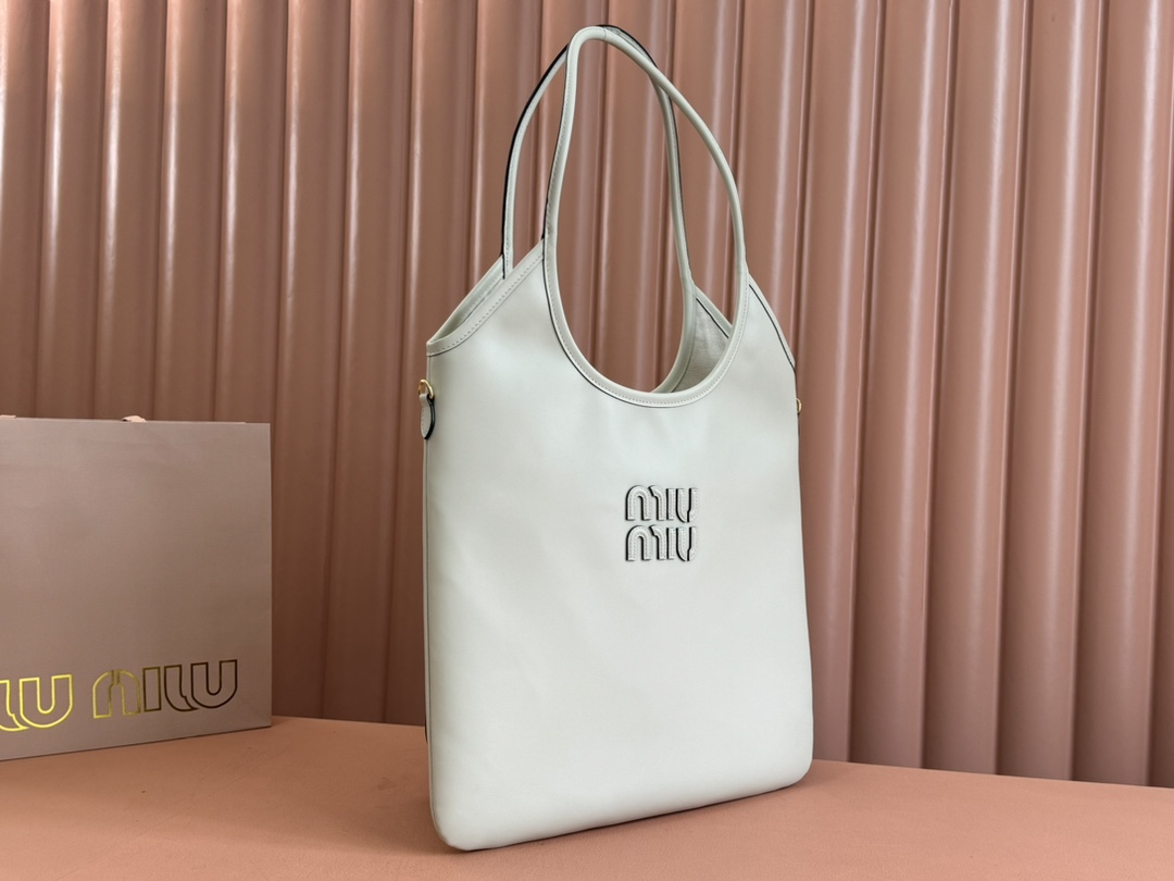 【 500231 White 】miumiu ivy