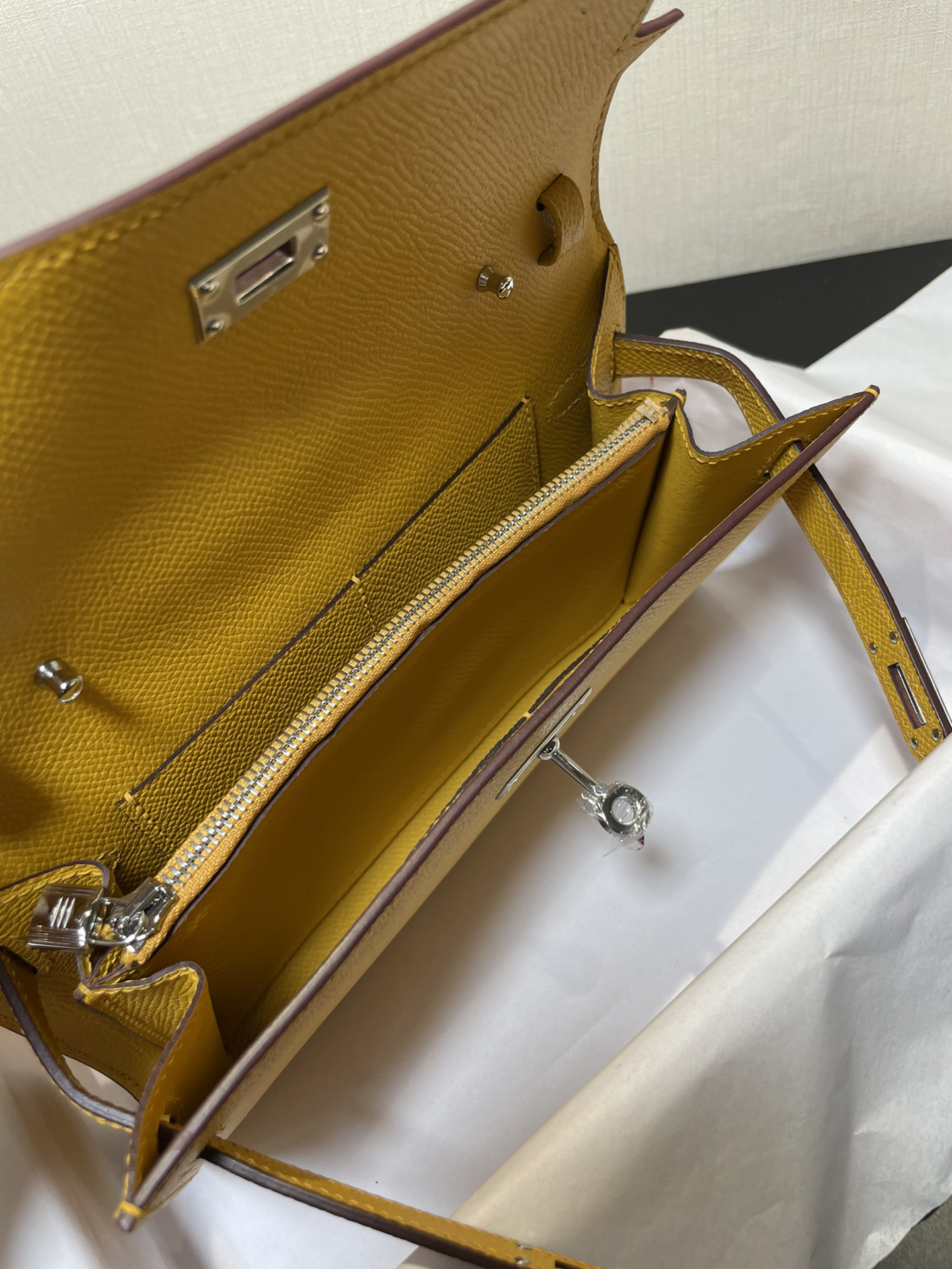 Hermès Kelly Messenger Bag yellow