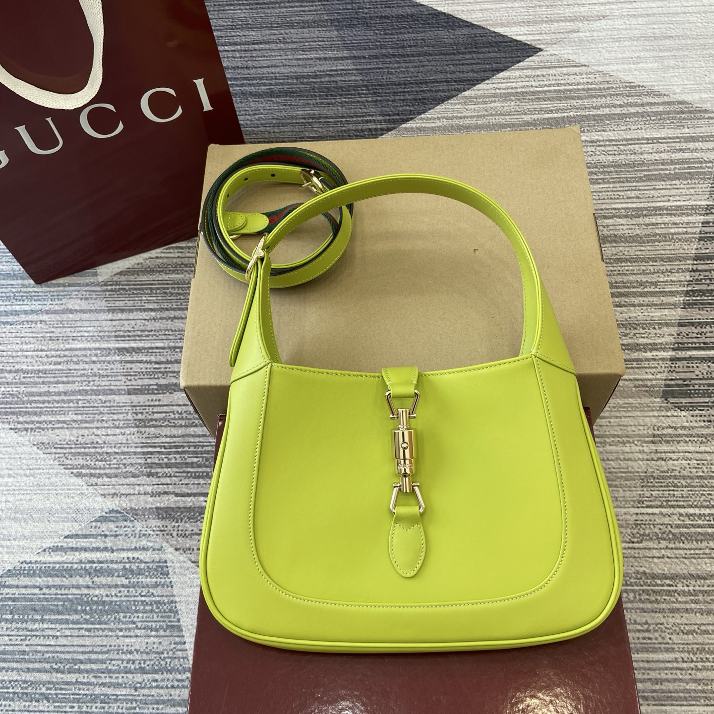 【810232 Greenish-blue whole skin】gucci Jackie 1961