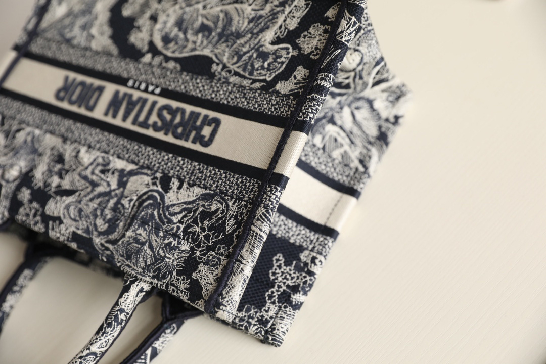 DIOR Book Tote Blue tiger pattern