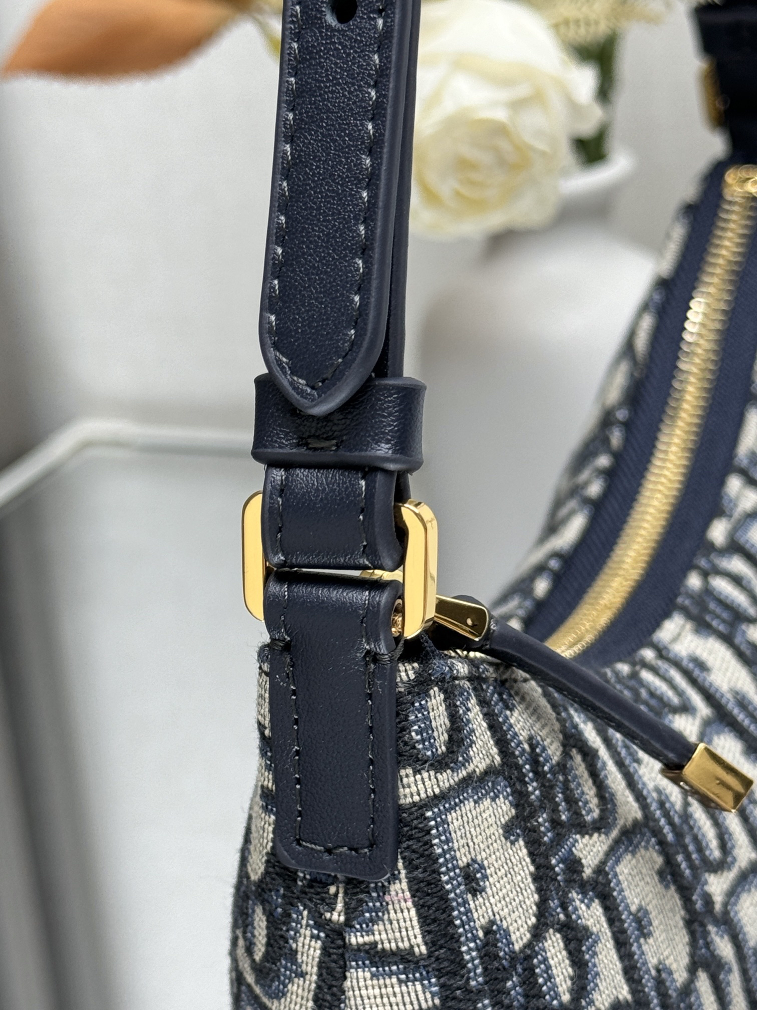 DIOR 30 Montaigne Hobo Mini Bag 2381