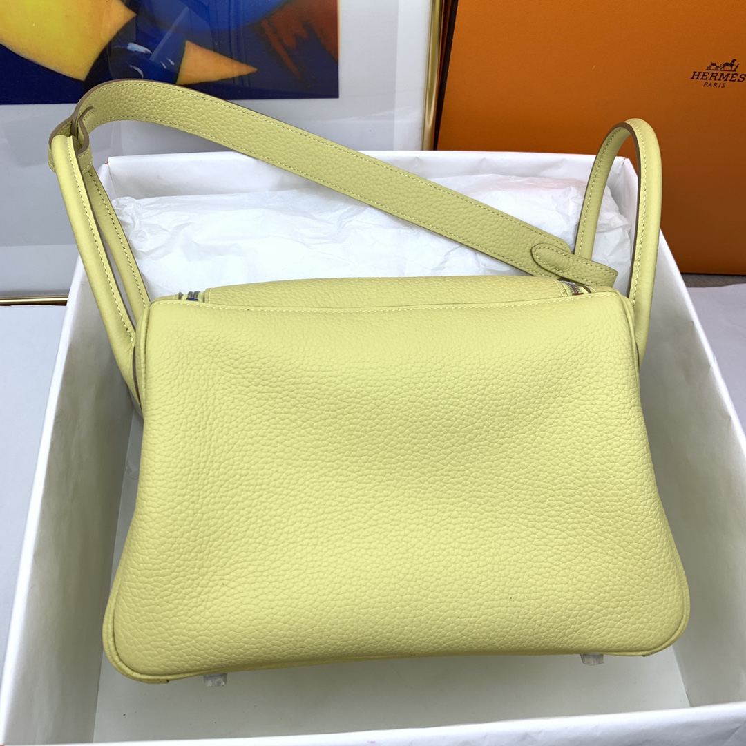 Hermès Lindy 26  clemenc TC leather yellow color