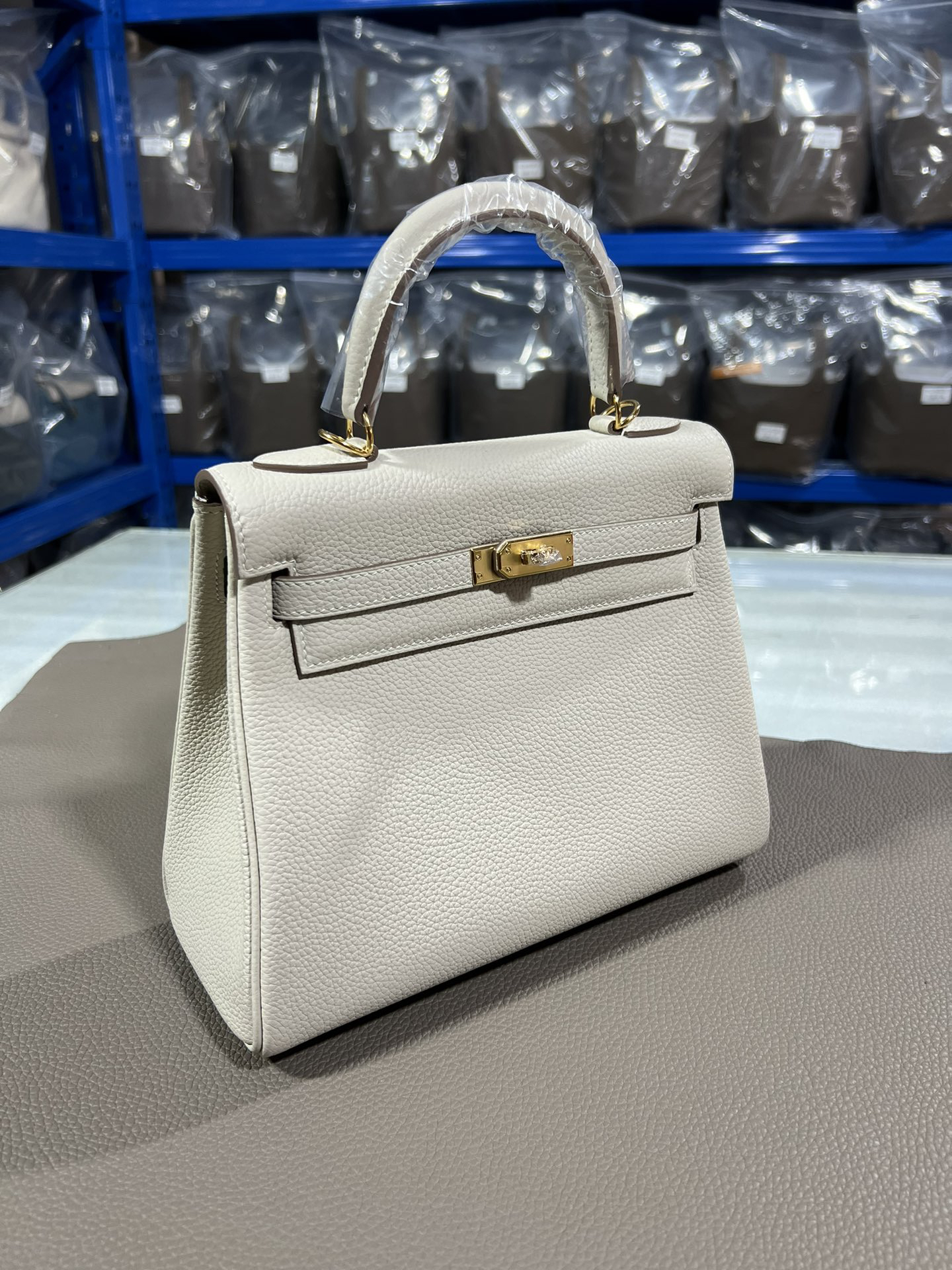 Hermès Kelly 25 Inner Seam Milkshake White
