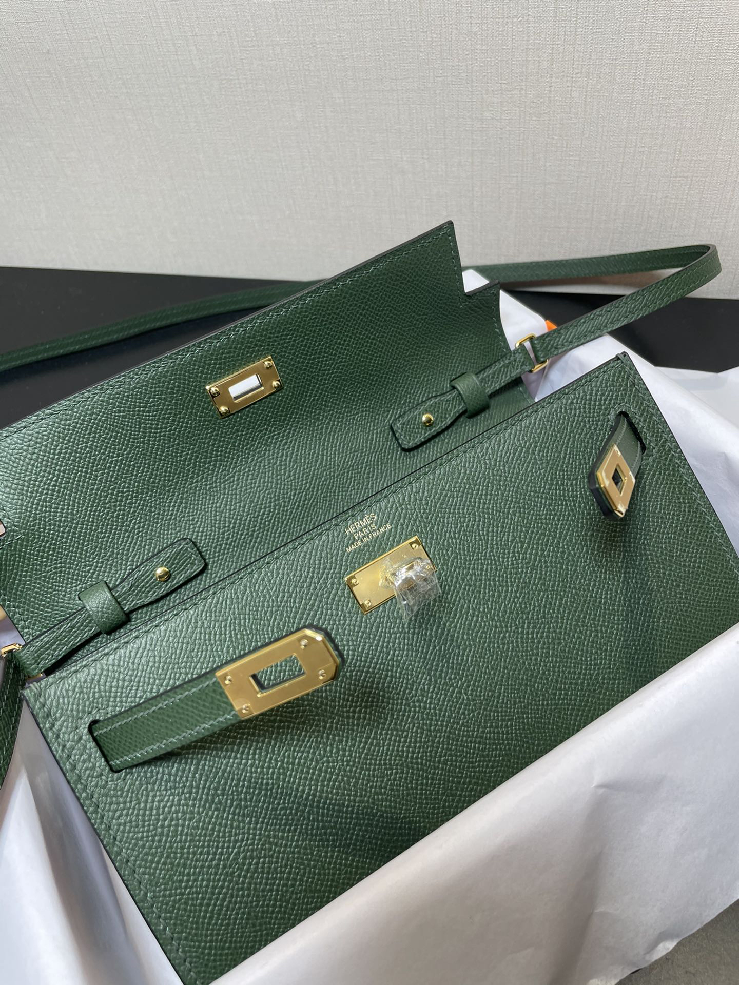 Hermès Kelly Messenger Bag green