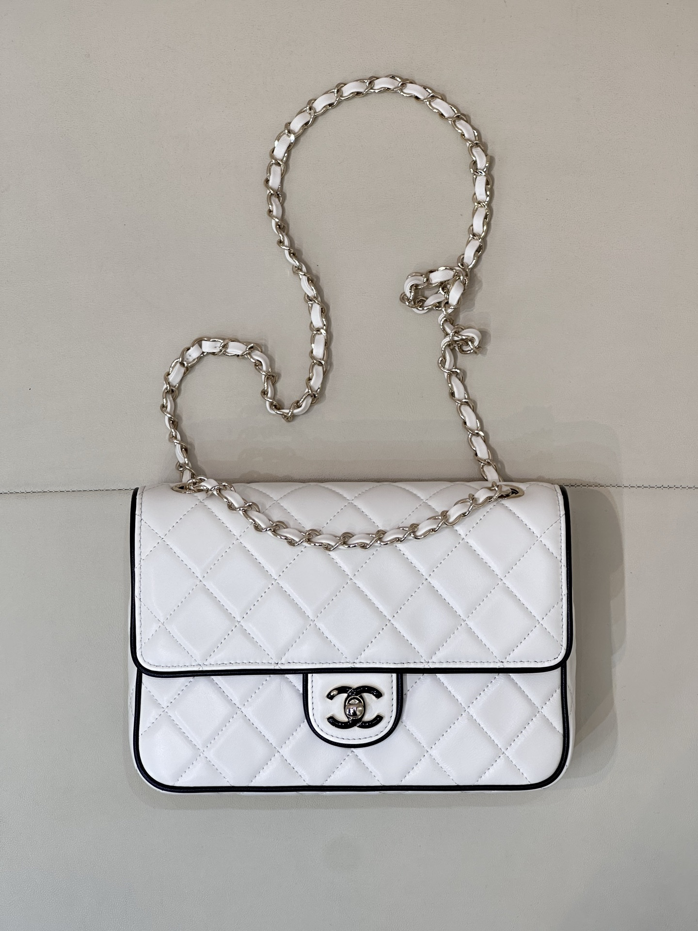 Chanel Cf Comic series Sheep Leather Chain Bag handbag