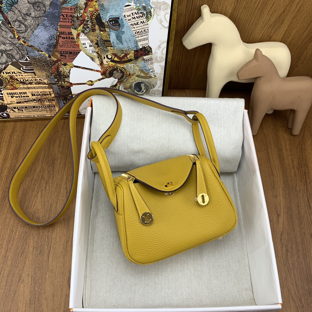 Hermès Mini Lindy Clemence Tc 9D Amber Yellow