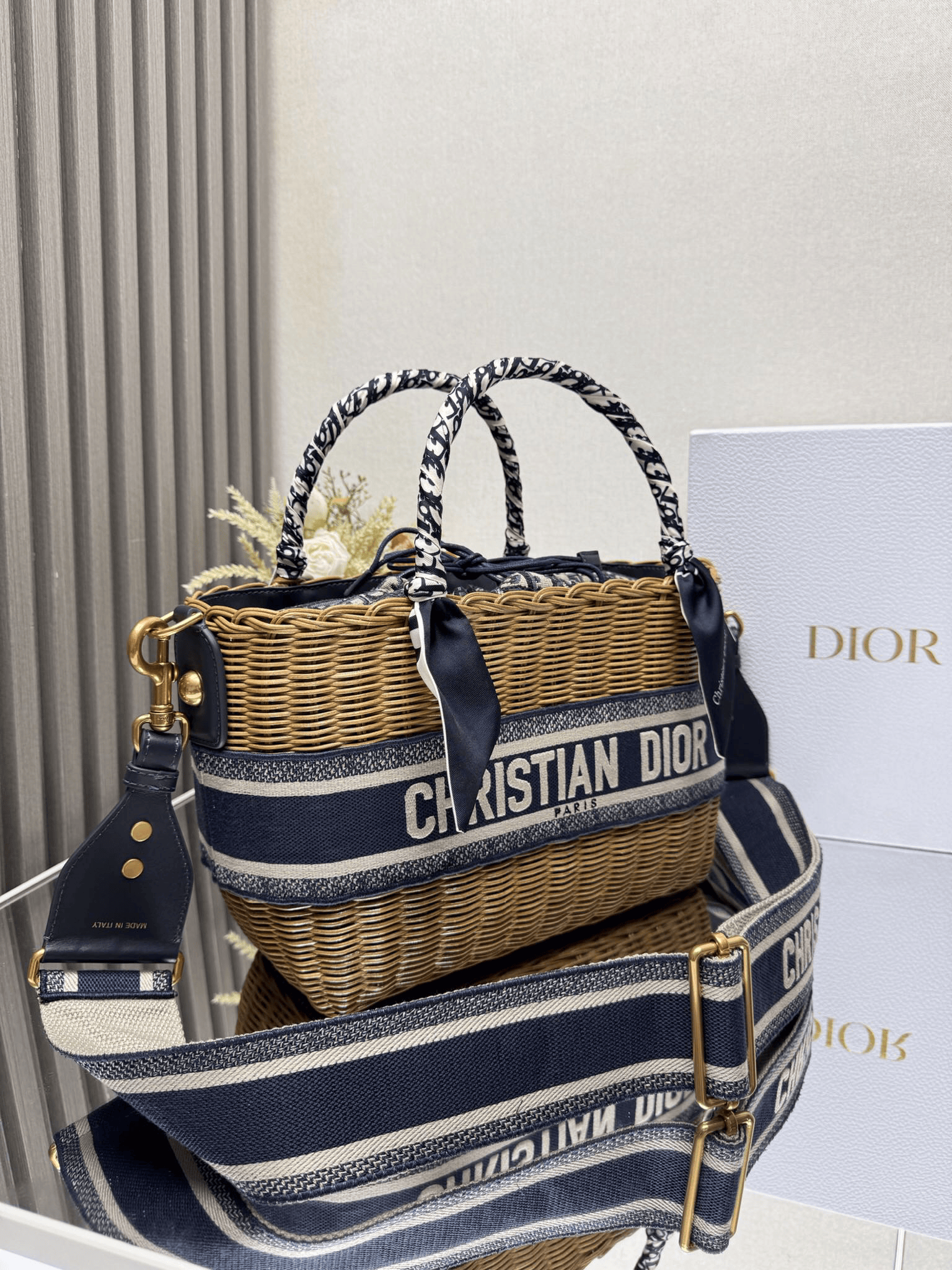 DIOR Book Tote Original factory basket packaging