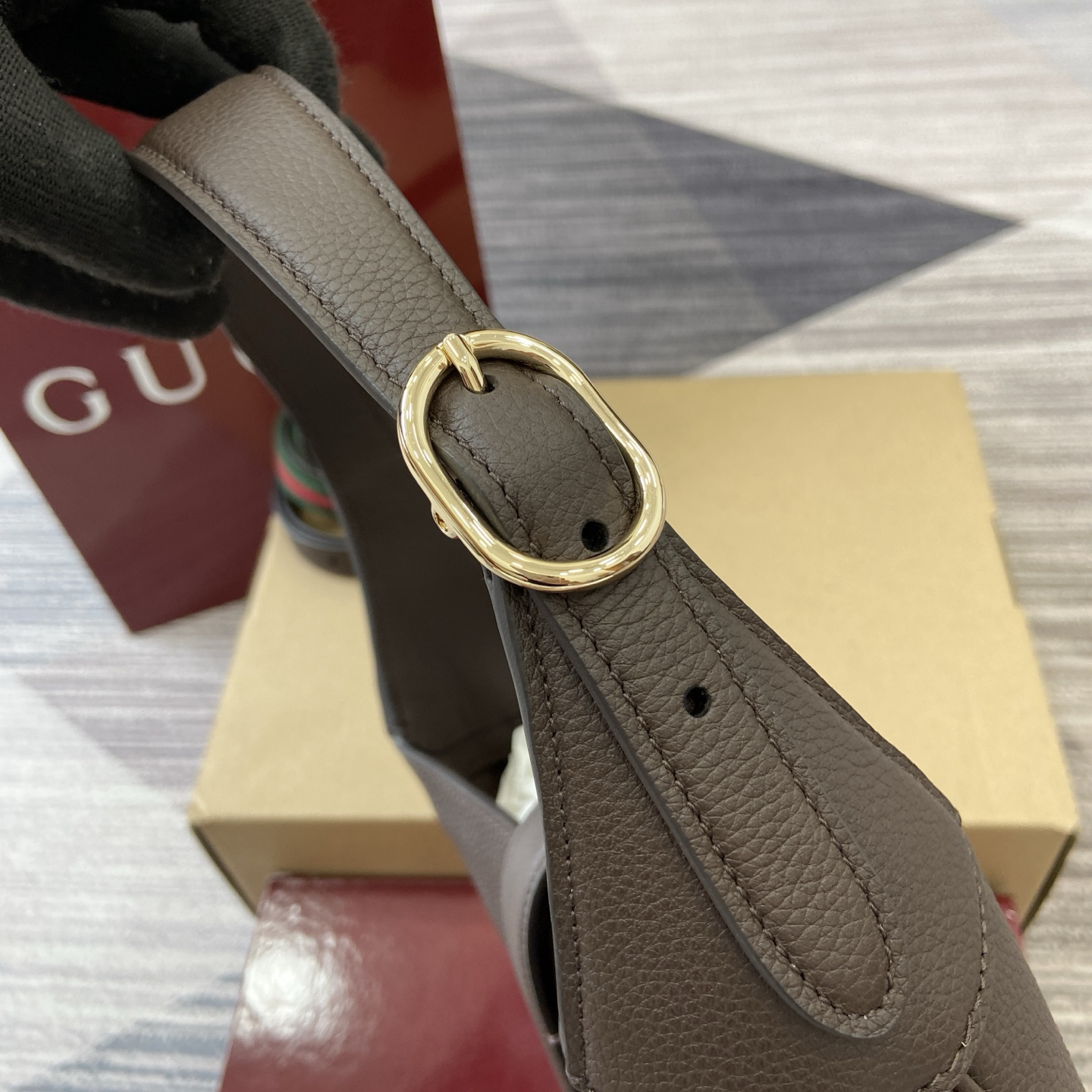 【810232 Coffee and Lychee Peel】gucci Jackie 1961