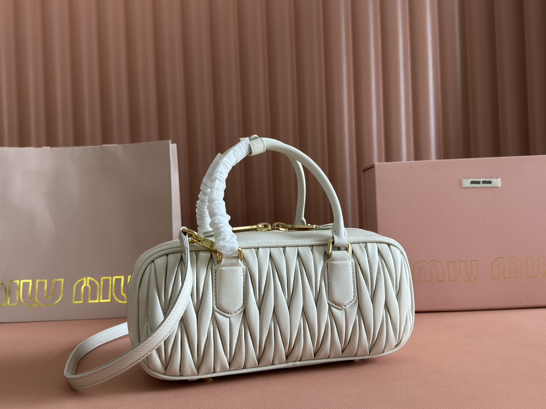 【 5BB148 Grey 】miumiu Arcadie