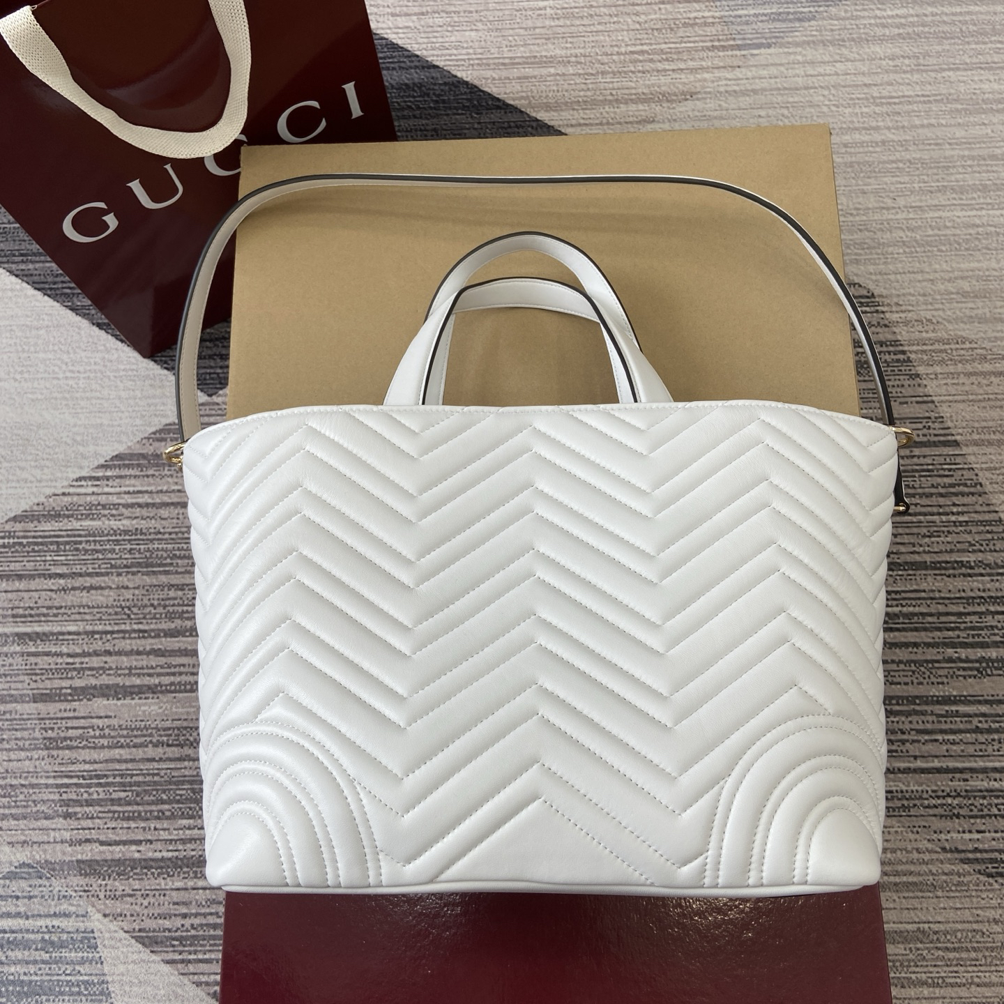 【847387 White sheepskin】gucci GG Marmont
