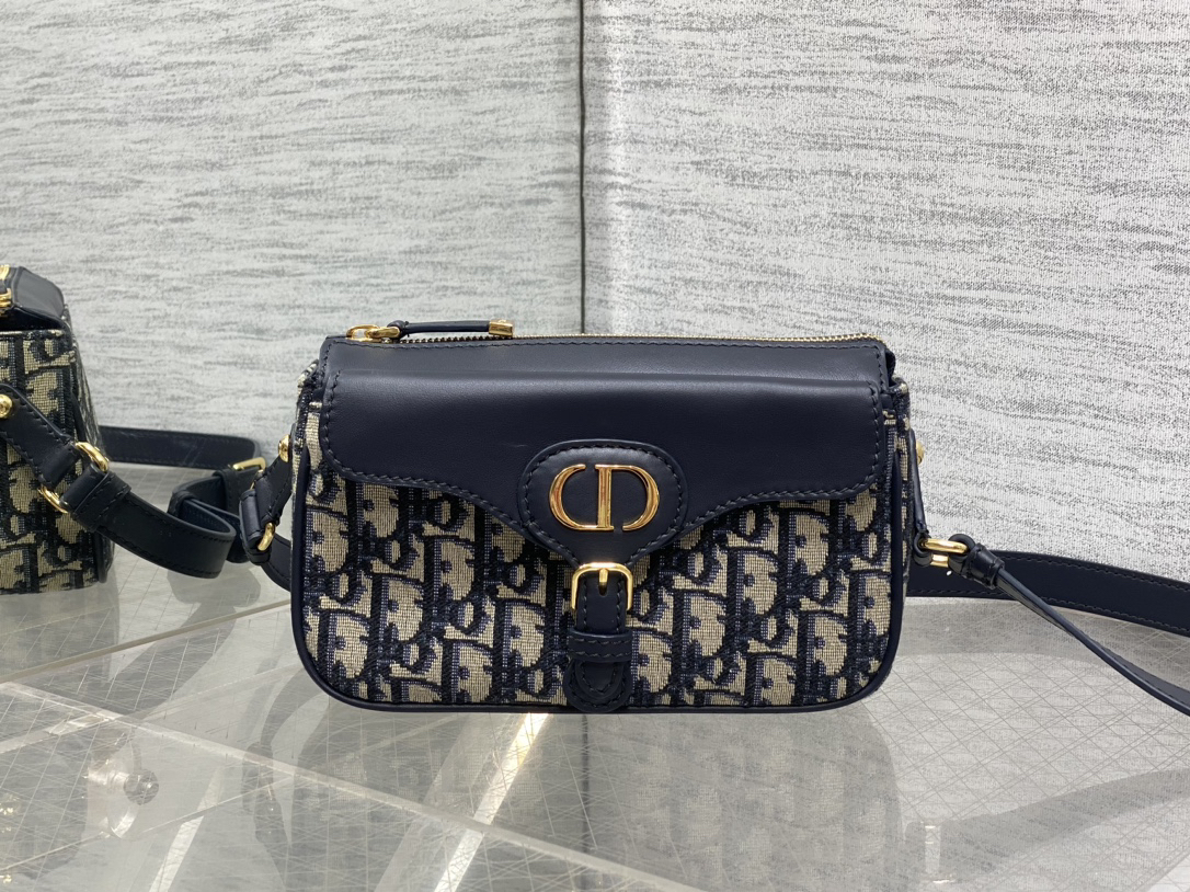 DIOR 30 Montaigne Pocket