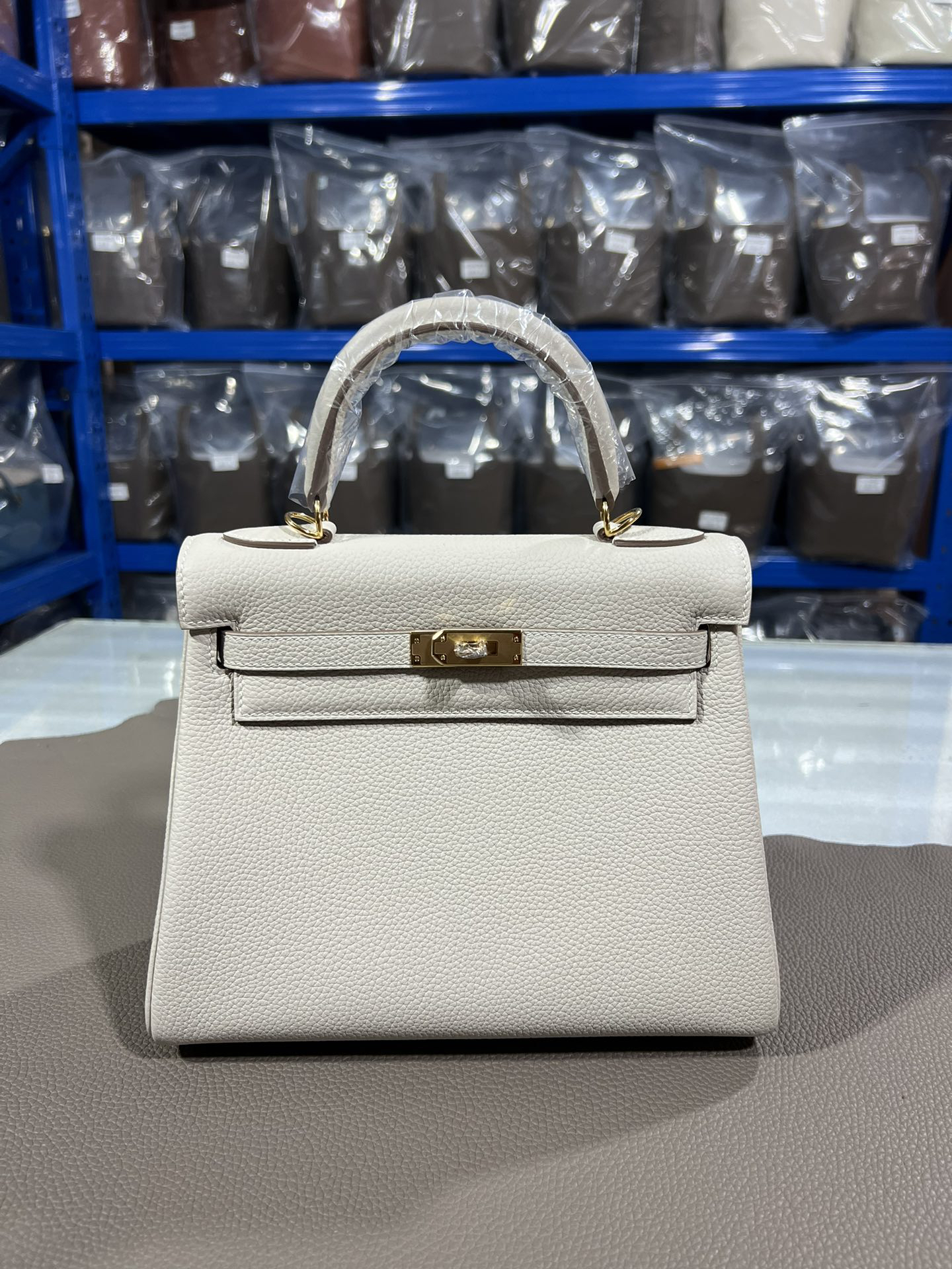 Hermès Kelly 25 Inner Seam Milkshake White