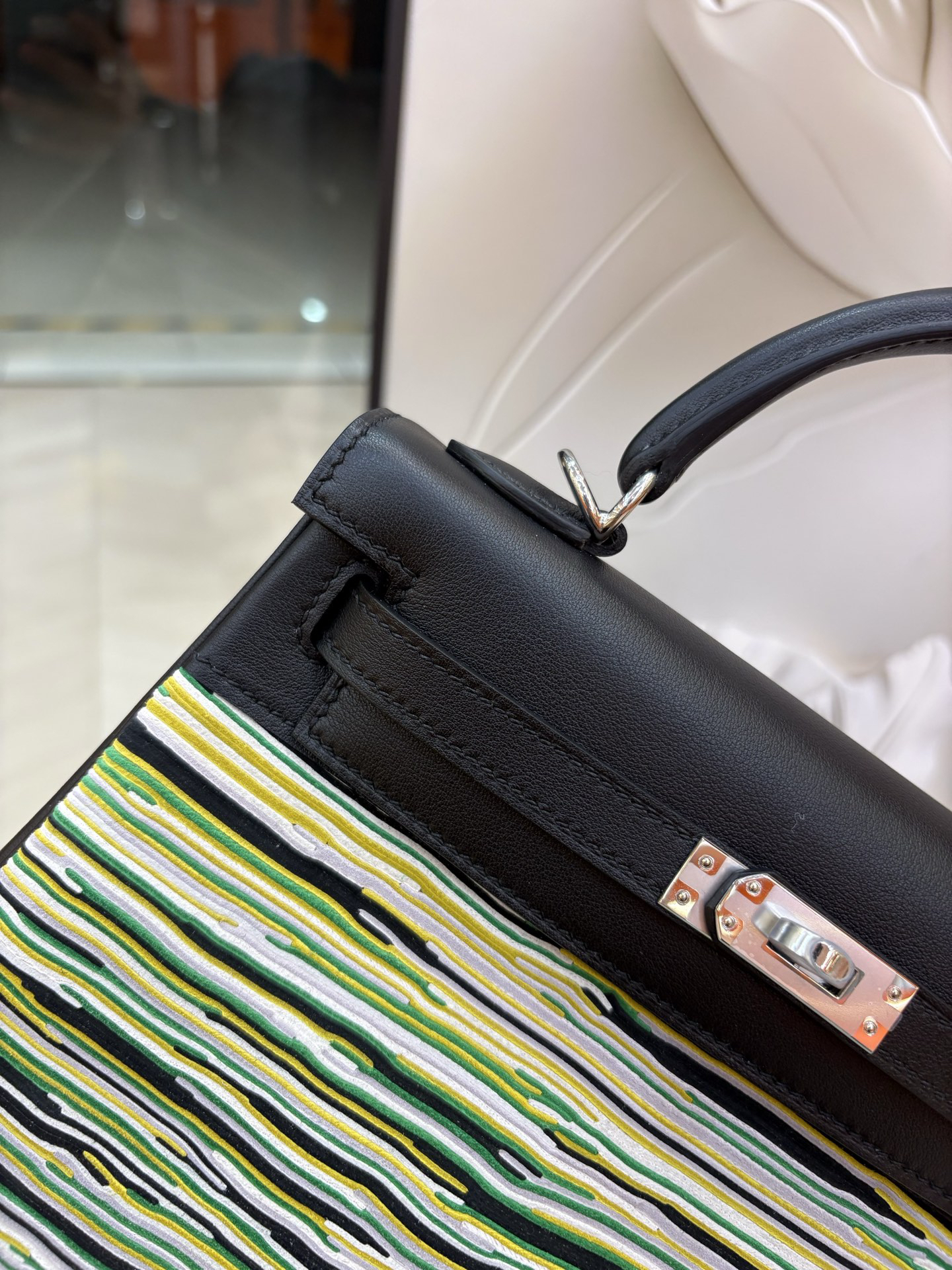 Hermès Kelly 25 Sheep skin cut and stitched with swift leather