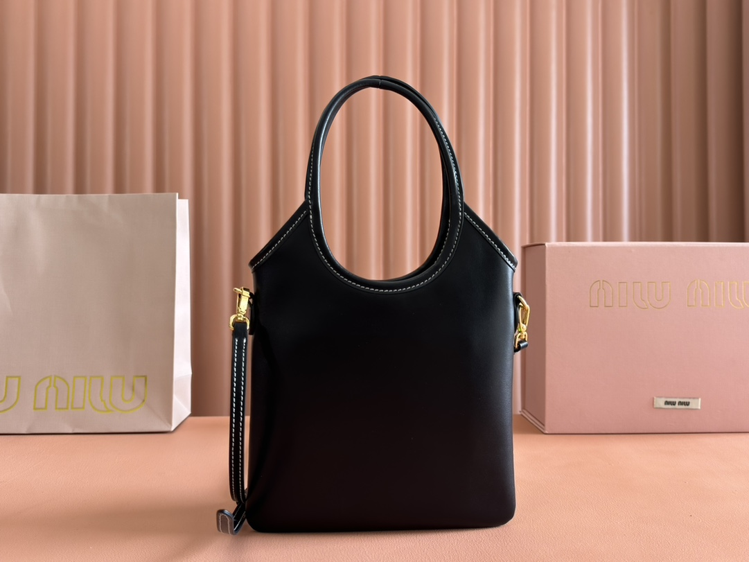 【 5BG281 Black 】miumiu ivy