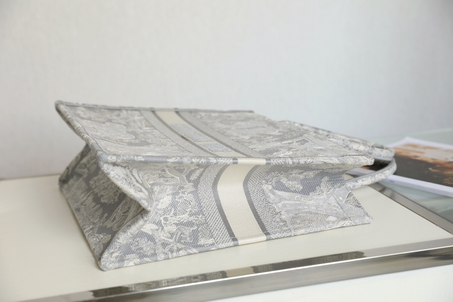 DIOR Book Tote Reverse Gray embroidery DR-58