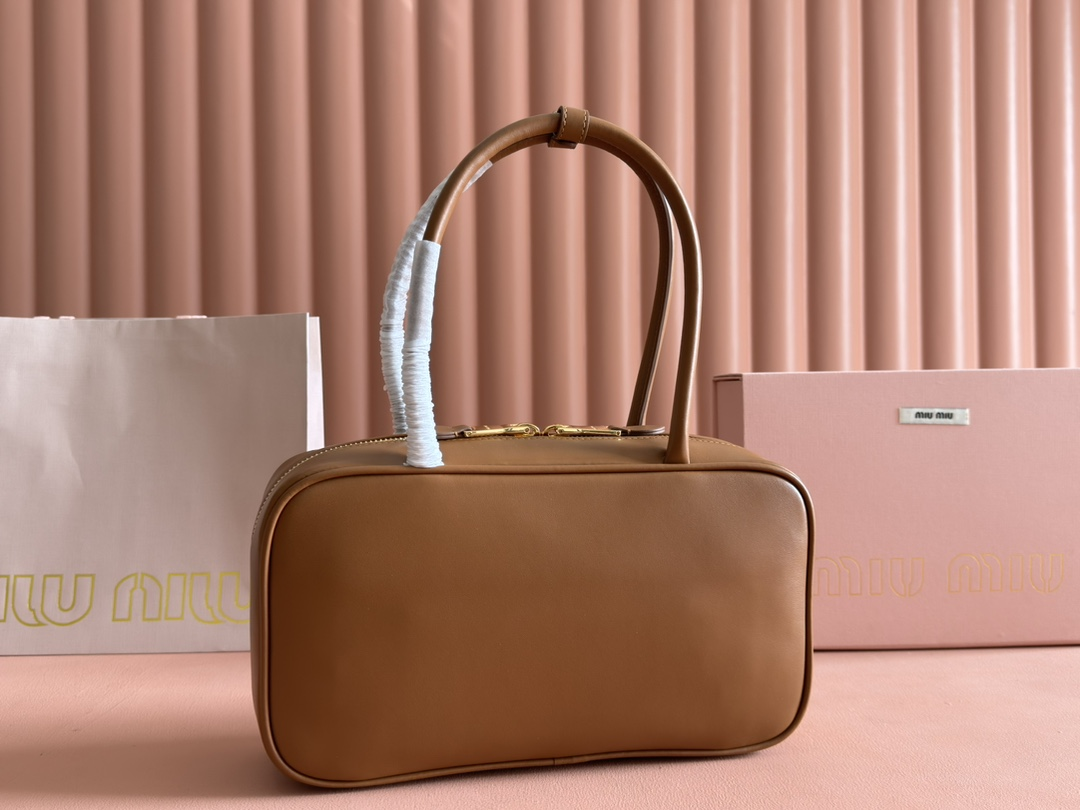 【 5BB172 Brown 】miumiu beau