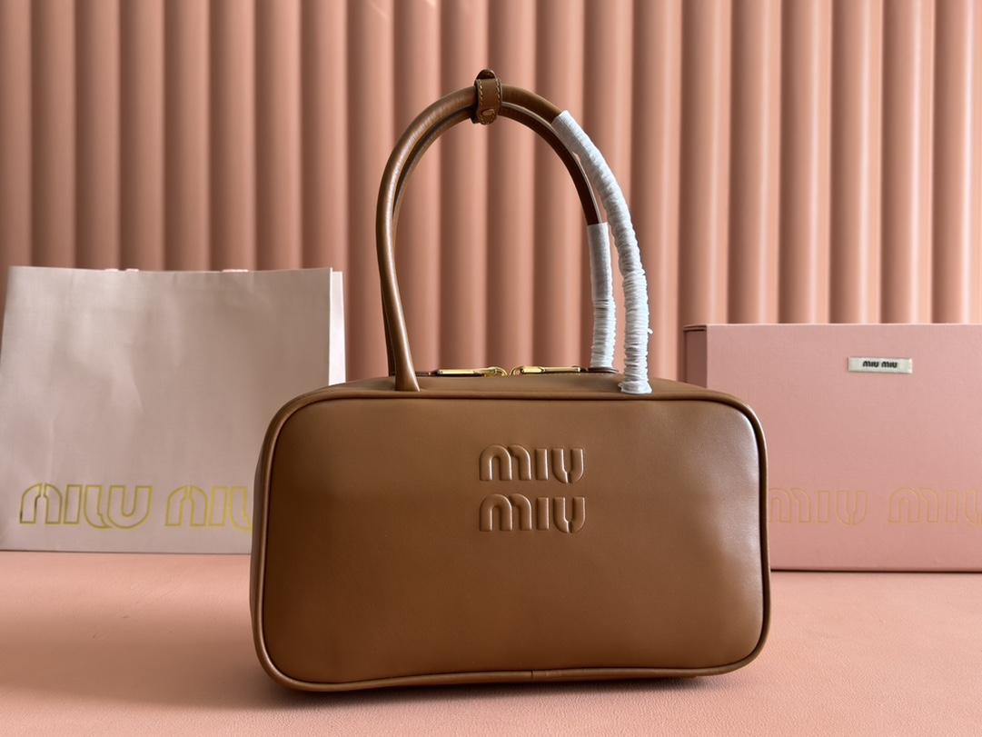 【 5BB172 Brown 】miumiu beau