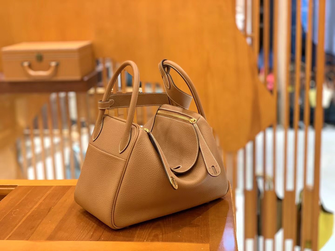 Hermès Lindy 26 golden brown