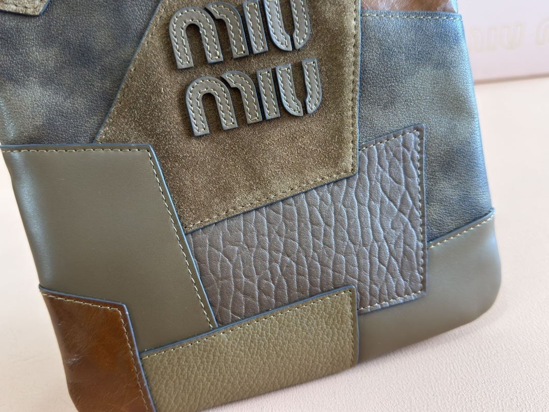 【 5BG281 connection 】miumiu ivy