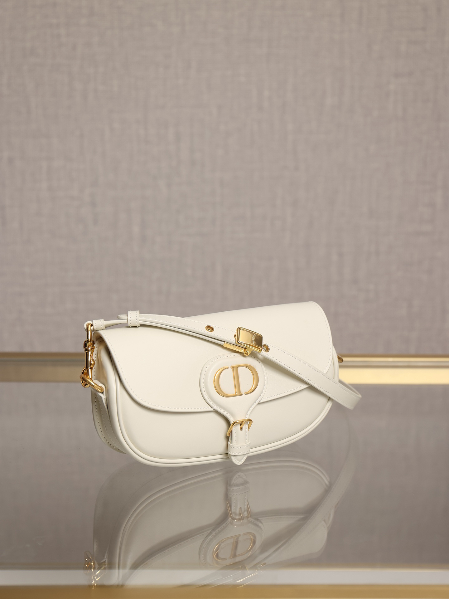 DIOR 30 Montaigne Bobby East-West underarm bag off-white color
