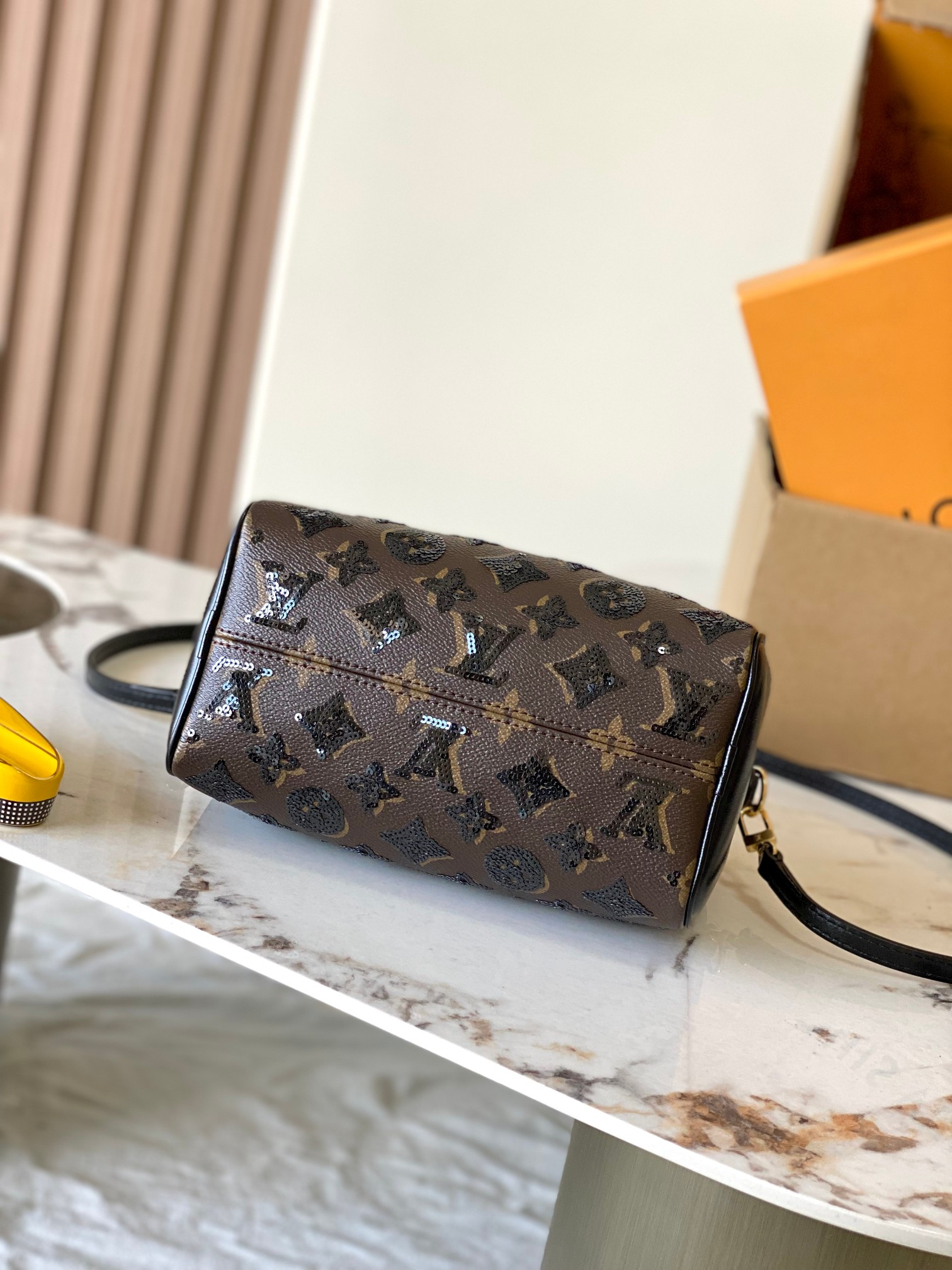 【 MB163c 】LV Speedy Bandouliere 20 handbag