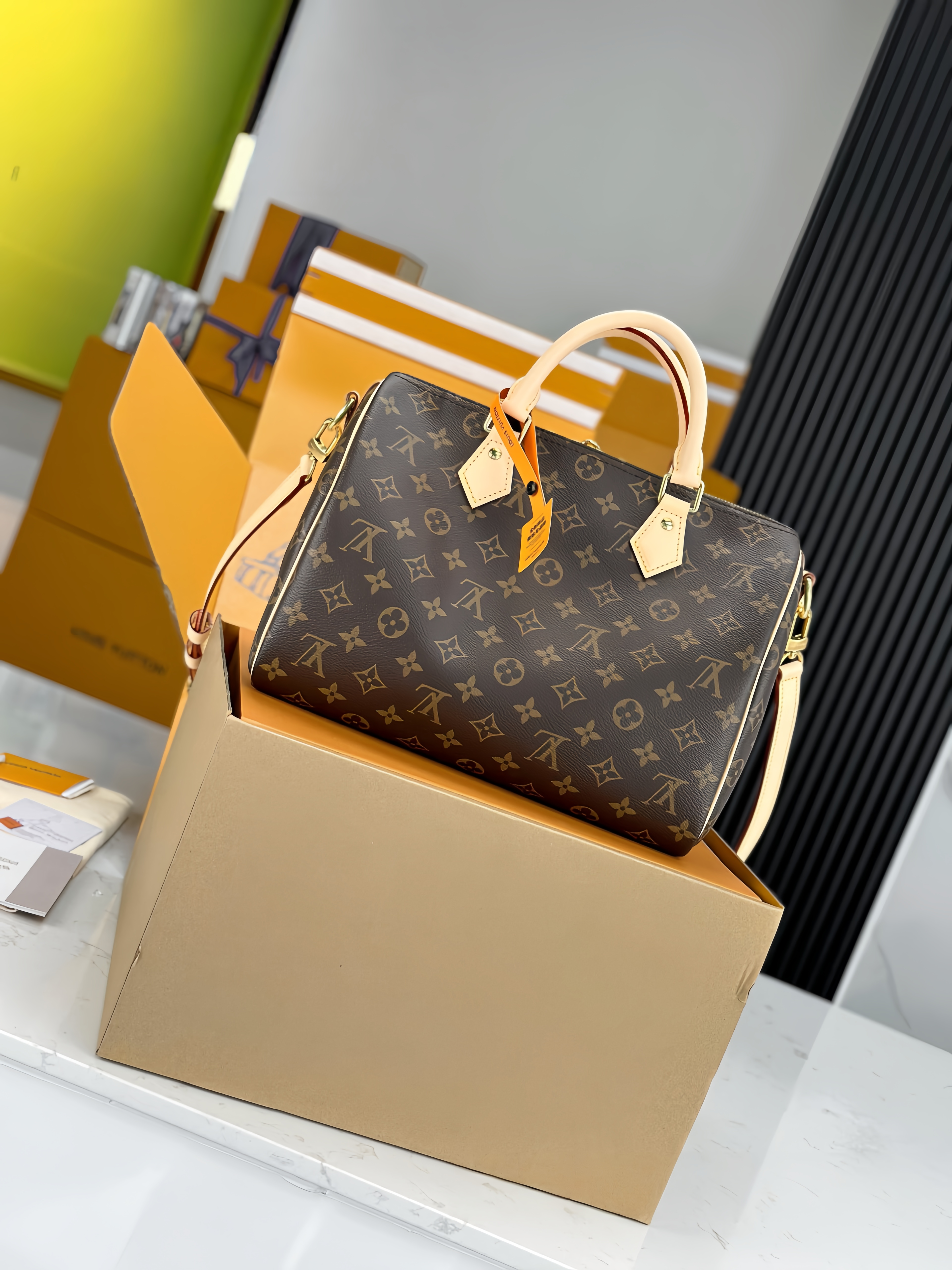 【 M41112 】LV Speedy 30 Handbag (with shoulder strap)