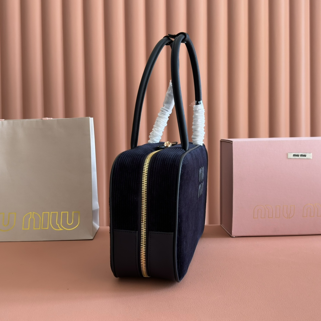 【 5BB117 Sky Blue 】miumiu beau