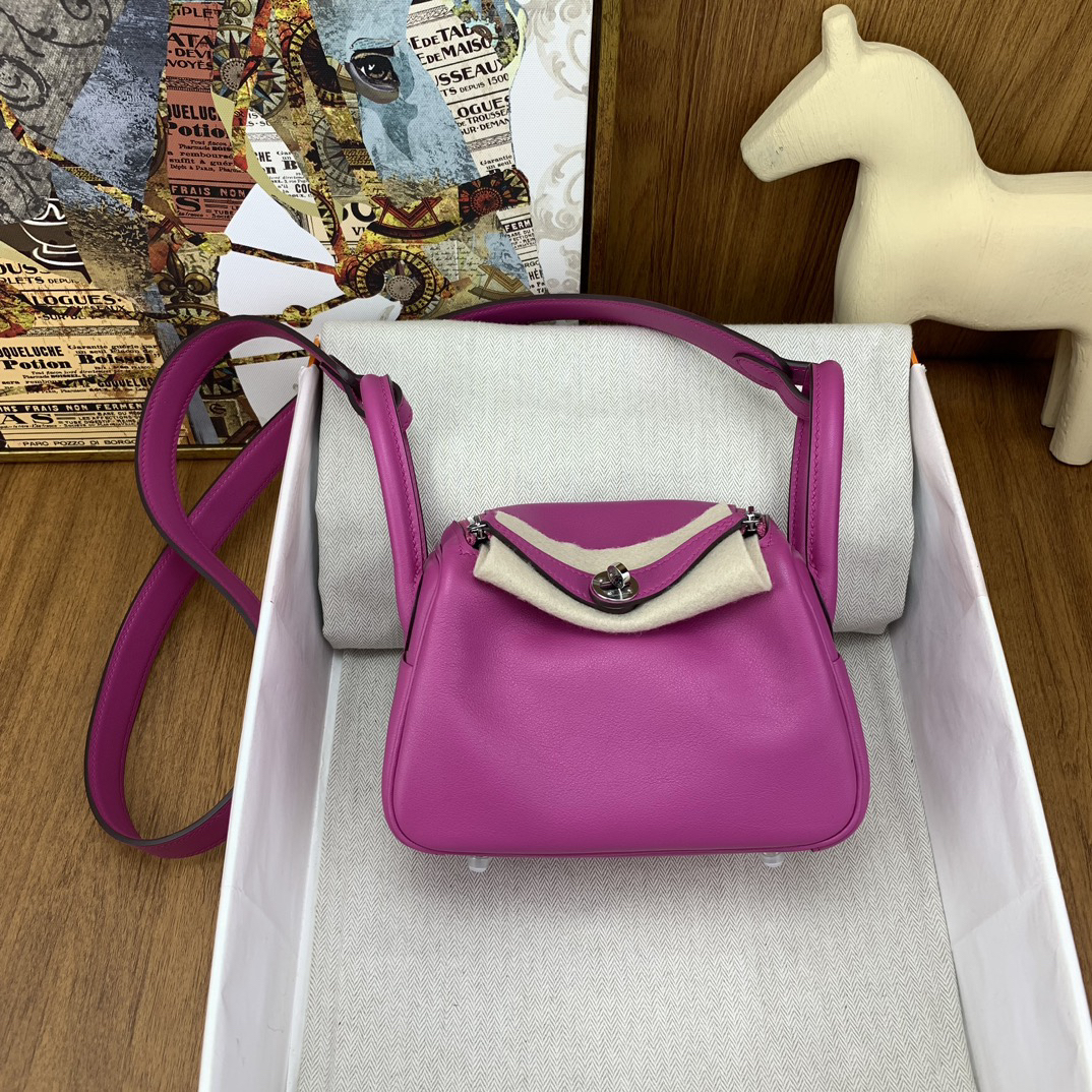 Hermès Mini lindy swift 9i Magnolia Pink color