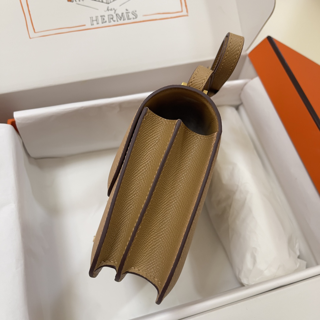 Hermès Constance 19cm coffee-colored