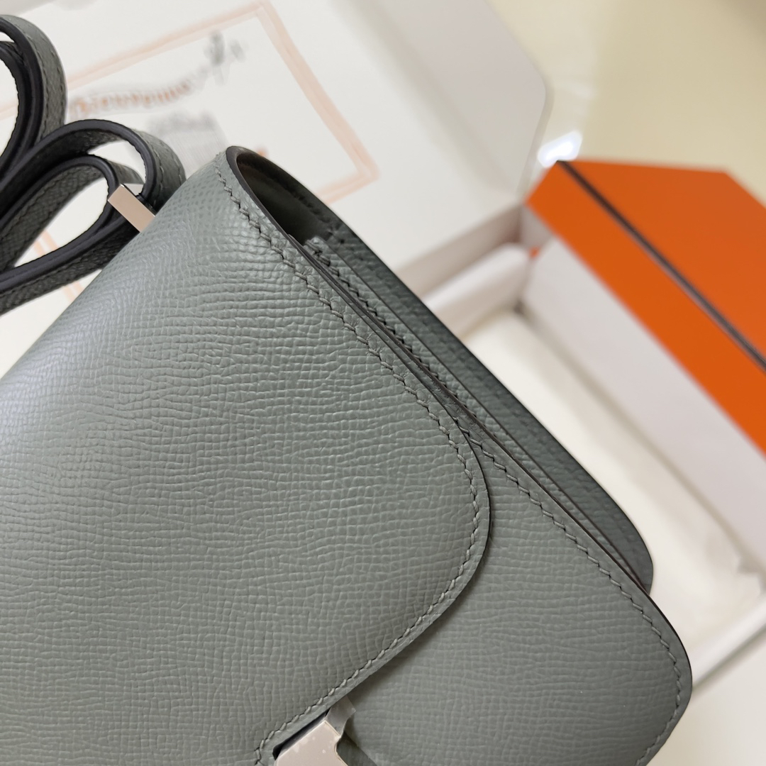 Hermès Constance 19cm Almond Green