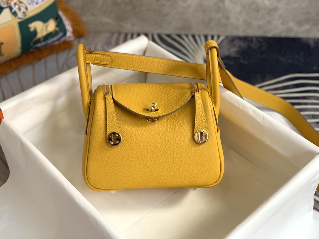 Hermès  Mini Lindy 19 yellow