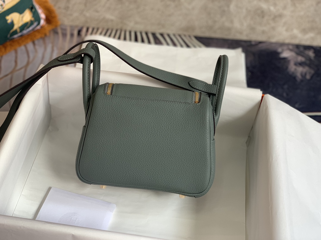Hermès Mini Lindy 19 green