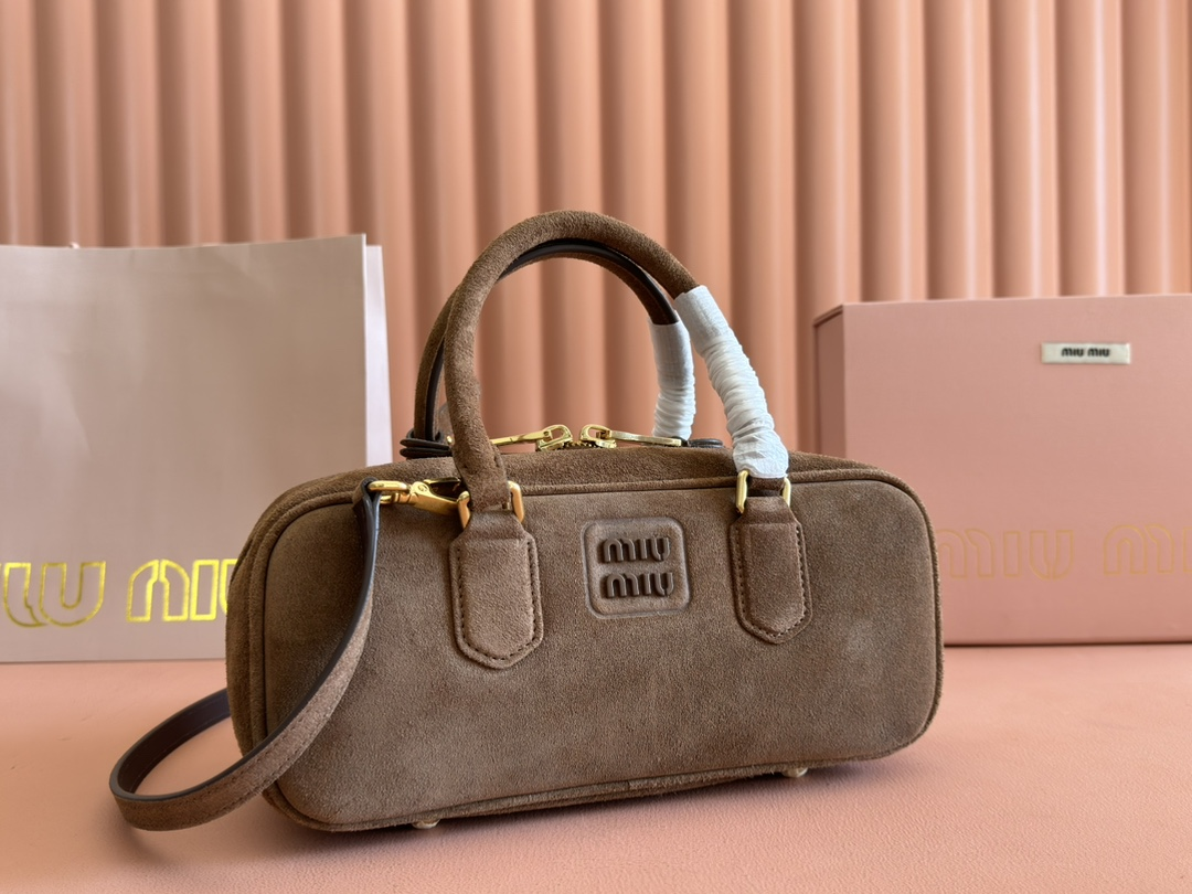 【 5BB148 】miumiu Arcadie