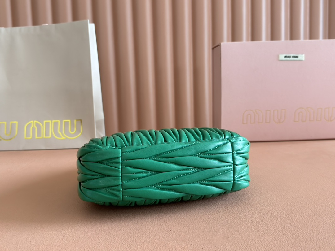 【 5BC125 Dark Green 】miumiu wander