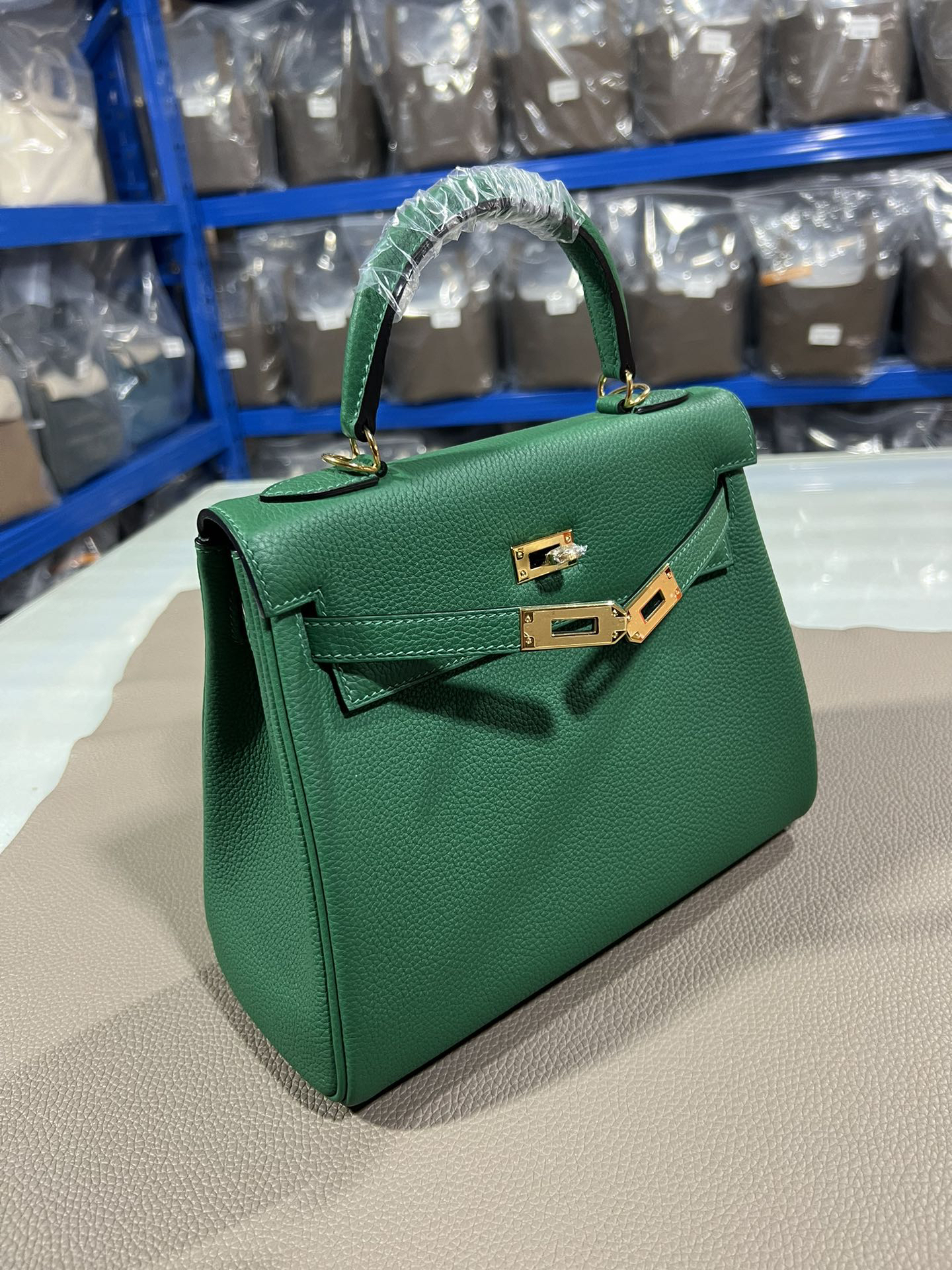 Hermès Kelly 25 Internal seam - Soft green silk