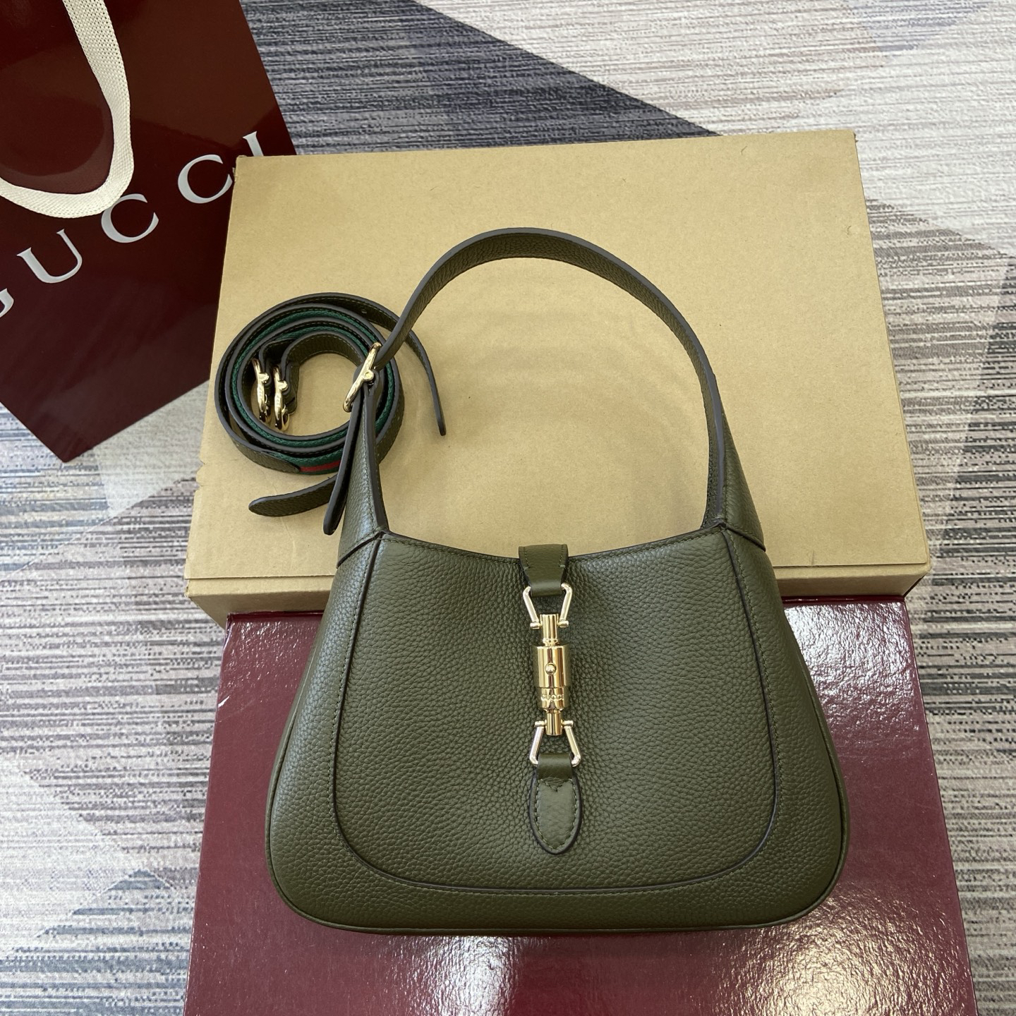 【810232 Forest Green Lychee Peel】gucci Jackie 1961