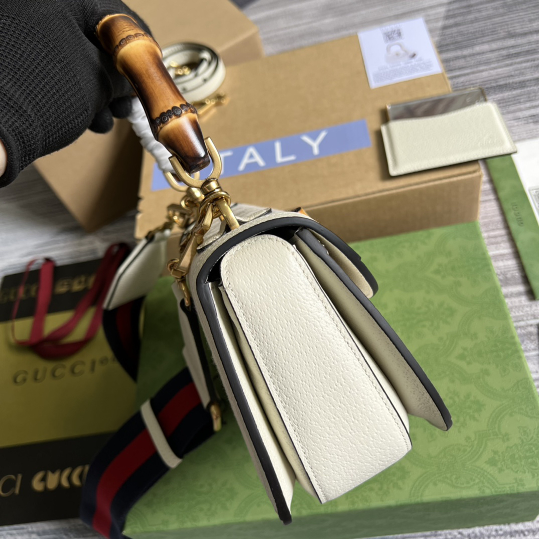 【675797 Large G White Cloth】gucci Bamboo 1947