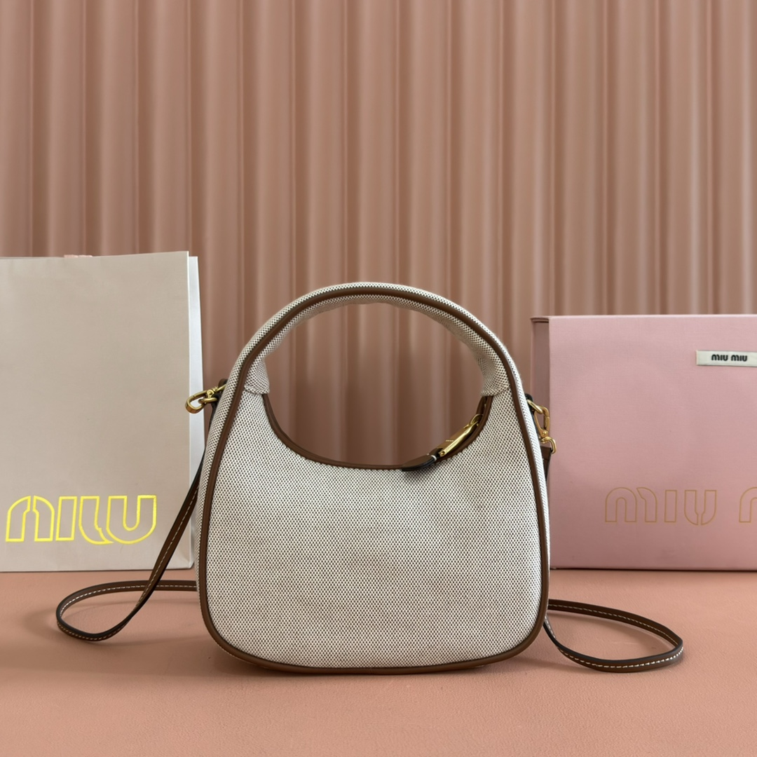 【 5BC125 White 】miumiu wander